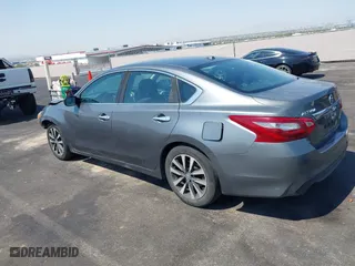 2018 Nissan Altima 2.5 S with VIN 1N4AL3AP9JC208196, listed as a IAAI auction lot 39830924 with 112,291 mi miles. Bid and sale history available at carsss.com. Image 3.