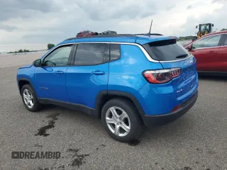 2023 Jeep Compass Latitude z VIN 3C4NJDBN1PT537959, wystawiony jako Copart lot #59963855 z przebiegiem 24 636 mil mil oraz Szkoda całkowita • Salvage title. Historia ofert i sprzedaży dostępna na DreamBid. Obrazek 2.