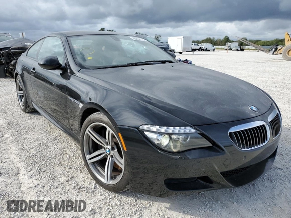 2010 BMW M6 z VIN WBSEH9C53ACY25369, wystawiony jako Copart lot #35884113 z przebiegiem 45 052 mil mil oraz Szkoda całkowita • Salvage title. Historia ofert i sprzedaży dostępna na DreamBid. Obrazek 4.