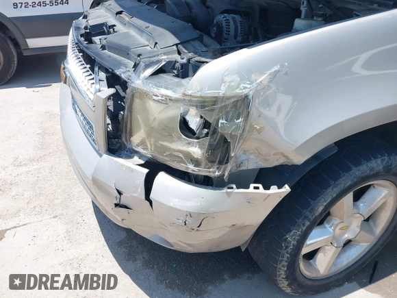 2007 Chevrolet Suburban LT with VIN 1GNFK16327J350303, listed as a IAAI auction lot 42413524 with 215,353 mi miles and . Bid and sale history available at DreamBid. Image 6.