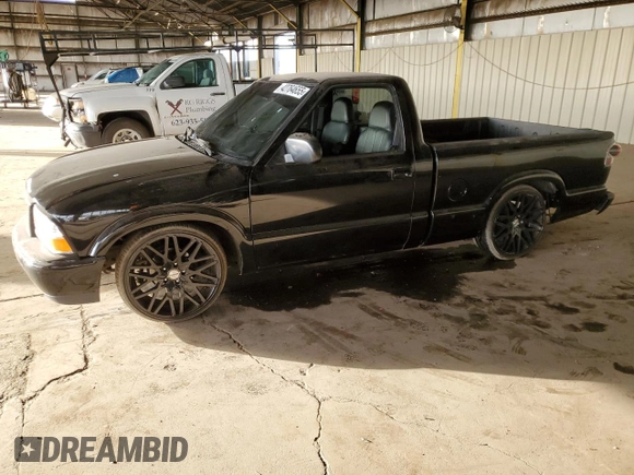 2000 GMC Sonoma with VIN 1GTCS1443YK167169, listed as a Copart auction lot 42764655 with 182,859 mi miles and Salvage Title. Bid and sale history available at carsss.com. Image 1.