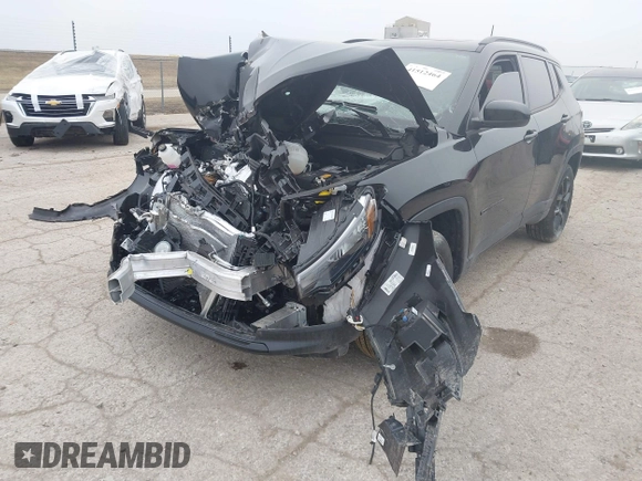 2024 Jeep Compass Latitude with VIN 3C4NJDBN7RT142526, listed as a IAAI auction lot 41512464 with 5,429 mi miles. Bid and sale history available at carsss.com. Image 6.