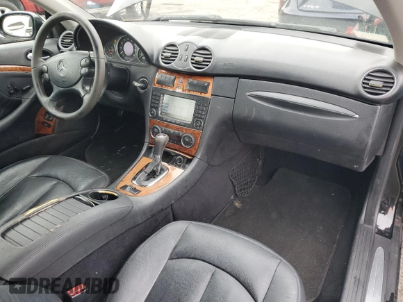 2008 Mercedes-Benz CLK 350 with VIN WDBTK56F28F250346, listed as a Copart auction lot 82059404 with 124,621 mi miles and Clean title. Bid and sale history available at DreamBid. Image 8.