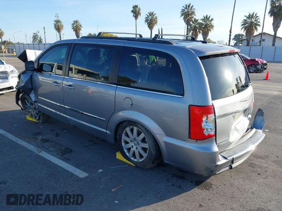 2015 Chrysler Town & Country Touring with VIN 2C4RC1BG3FR696320, listed as a IAAI auction lot 41826122 with 1 mi miles. Bid and sale history available at carsss.com. Image 3.
