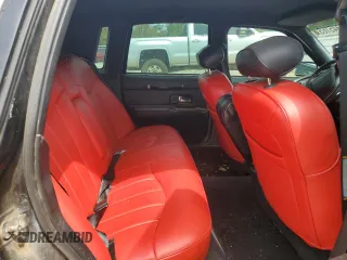 1997 Lincoln Town Car Executive z VIN 1LNLM81W6VY675388, wystawiony jako Copart lot #50345165 z przebiegiem 164 206 mil mil oraz Szkoda całkowita • Salvage title. Historia ofert i sprzedaży dostępna na DreamBid. Obrazek 10.