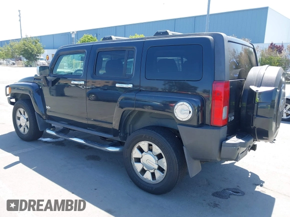 2008 Hummer H3 SUV with VIN 5GTEN13E888143319, listed as a IAAI auction lot 42180122 with 148,473 mi miles and . Bid and sale history available at DreamBid. Image 3.