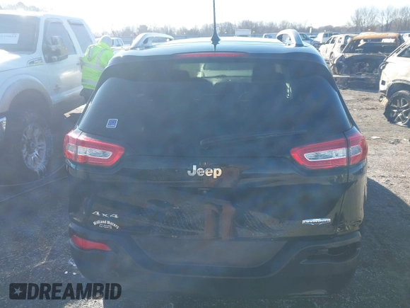 2018 Jeep Cherokee Latitude Plus with VIN 1C4PJMLB0JD507197, listed as a IAAI auction lot 41360448 with 61,877 mi miles and . Bid and sale history available at carsss.com. Image 16.