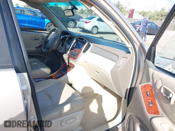 2007 Toyota Highlander w/3rd Row z VIN JTEDP21A170142864, wystawiony jako IAAI lot #41456140 z przebiegiem 210 347 mil mil oraz . Historia ofert i sprzedaży dostępna na DreamBid. Obrazek 5.
