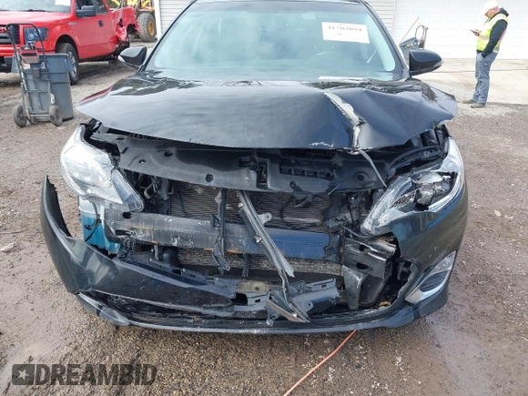 2014 Toyota Avalon Limited with VIN 4T1BK1EB2EU103936, listed as a IAAI auction lot 41703894 with 104,657 mi miles. Bid and sale history available at carsss.com. Image 6.