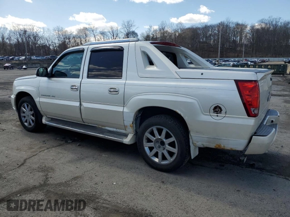 2003 Cadillac Escalade EXT z VIN 3GYEK63N43G144901, wystawiony jako Copart lot #50575195 z przebiegiem 236 328 mil mil oraz Tytuł czysty. Historia ofert i sprzedaży dostępna na DreamBid. Obrazek 2.