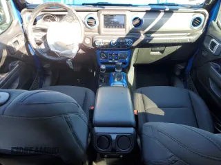 2022 Jeep Wrangler Unlimited Sport S with VIN 1C4HJXDG0NW203829, listed as a Copart auction lot 47921245 with 17,967 mi miles and Salvage Title. Bid and sale history available at DreamBid. Image 8.