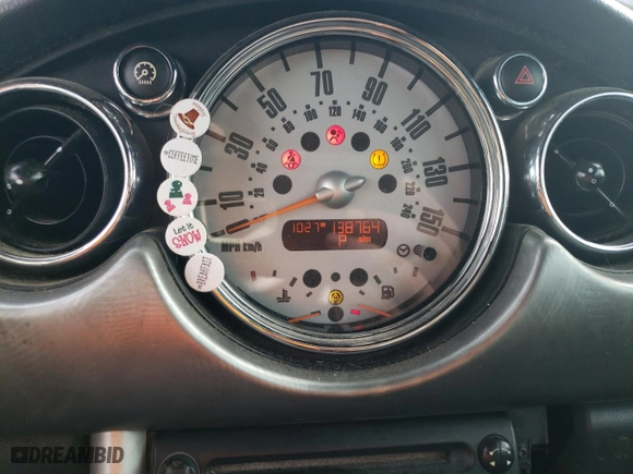 2008 MINI Cooper Convertible S with VIN WMWRH33588TL97523, listed as a Copart auction lot 77079364 with 138,764 mi miles and Salvage Title. Bid and sale history available at carsss.com. Image 9.