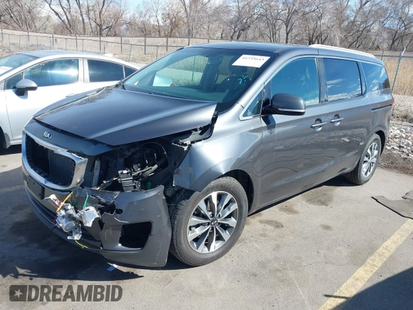 2016 Kia Sedona EX with VIN KNDMC5C12G6187338, listed as a IAAI auction lot 41735643 with 177,998 mi miles. Bid and sale history available at carsss.com. Image 2.