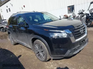 2024 Nissan Pathfinder SL with VIN 5N1DR3CD5RC295501, listed as a IAAI auction lot 41774354 with 1,740 mi miles. Bid and sale history available at carsss.com. Image 1.