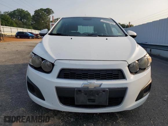 2012 Chevrolet Sonic LS z VIN 1G1JA6SHXC4193688, wystawiony jako Copart lot #60696935 z przebiegiem 413 280 mil mil oraz Czysty tytuł • Clean title. Historia ofert i sprzedaży dostępna na DreamBid. Obrazek 5.