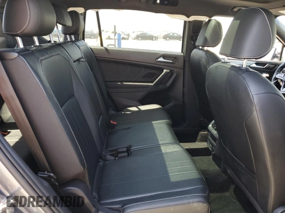 2022 Volkswagen Tiguan SE R-Line Black z VIN 3VVCB7AX5NM126601, wystawiony jako Copart lot #60935515 z przebiegiem 67 801 mil mil oraz Szkoda całkowita • Salvage title. Historia ofert i sprzedaży dostępna na DreamBid. Obrazek 11.
