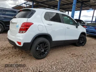 2022 Chevrolet Trax LT with VIN KL7CJPSM0NB556787, listed as a Copart auction lot 44207695 with 17,751 mi miles and Salvage Title. Bid and sale history available at DreamBid. Image 3.