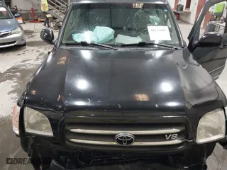2004 Toyota Sequoia Limited with VIN 5TDZT38A24S226055, listed as a IAAI auction lot 40219005 with 226,445 mi miles. Bid and sale history available at carsss.com. Image 10.
