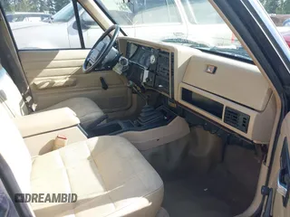 1995 Jeep Cherokee SE with VIN 1J4FT28SXSL639064, listed as a IAAI auction lot 42245489 with 171,443 mi miles and . Bid and sale history available at DreamBid. Image 5.