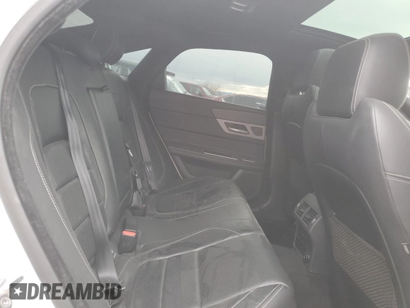 2016 Jaguar XF 35t R-Sport with VIN SAJBF4BV0GCY08737, listed as a Copart auction lot 48584075 with 113,284 mi miles and Clean Title. Bid and sale history available at carsss.com. Image 10.