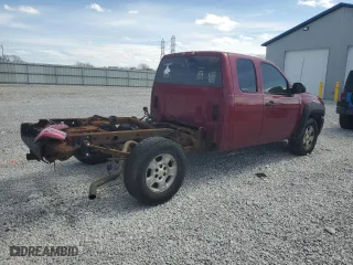 2007 Chevrolet Silverado 1500 LT w/1LT with VIN 2GCEK19J471664625, listed as a Copart auction lot 50415195 with 182,171 mi miles and Salvage Title. Bid and sale history available at carsss.com. Image 3.