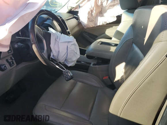 2019 GMC Yukon SLT with VIN 1GKS2BKC2KR338007, listed as a Copart auction lot 82336394 with 105,087 mi miles and Salvage Title. Bid and sale history available at carsss.com. Image 7.