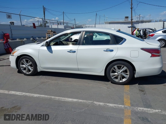 2015 Nissan Altima S with VIN 1N4AL3AP8FN353855, listed as a IAAI auction lot 41915994 with Not Provided miles and . Bid and sale history available at DreamBid. Image 14.