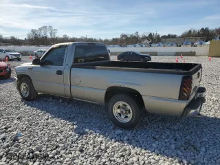 1999 GMC New Sierra 1500 SLE with VIN 1GTEC14W3XE516349, listed as a Copart auction lot 39172684 with 105,811 mi miles and Salvage Title. Bid and sale history available at carsss.com. Image 2.