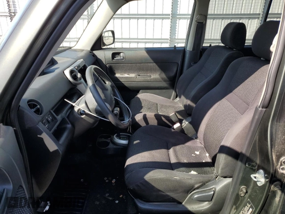 2005 Scion xB with VIN JTLKT324354008549, listed as a Copart auction lot 53237604 with 191,725 mi miles and Salvage Title. Bid and sale history available at carsss.com. Image 7.