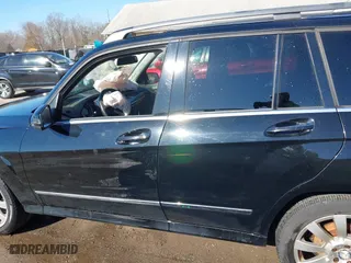 2012 Mercedes-Benz GLK-Class GLK 350 with VIN WDCGG8HB0CF904716, listed as a IAAI auction lot 41559135 with 111,040 mi miles. Bid and sale history available at carsss.com. Image 14.