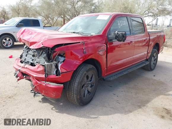 2023 Ford F-150 Lightning Pro z VIN 1FTVW1EL8PWG55060, wystawiony jako IAAI lot #41701864 z przebiegiem Nie podano mil oraz . Historia ofert i sprzedaży dostępna na DreamBid. Obrazek 17.