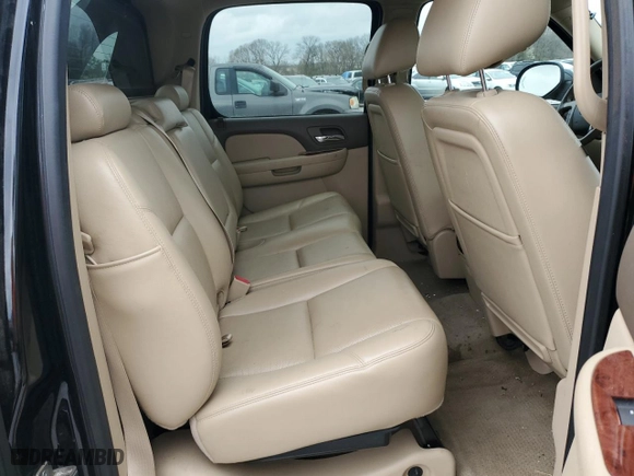 2013 Chevrolet Avalanche LTZ with VIN 3GNTKGE78DG317989, listed as a Copart auction lot 49081065 with 122,696 mi miles and Salvage Title. Bid and sale history available at carsss.com. Image 10.