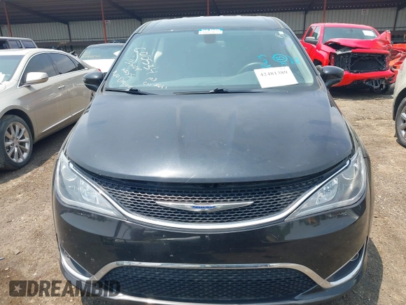 2018 Chrysler Pacifica Touring Plus with VIN 2C4RC1FGXJR339316, listed as a IAAI auction lot 42481389 with 113,718 mi miles and . Bid and sale history available at DreamBid. Image 12.