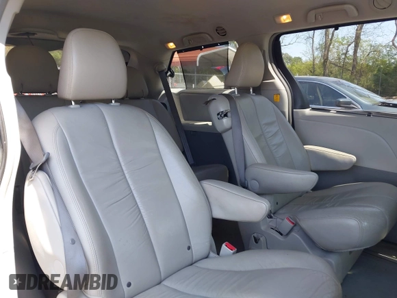 2011 Toyota Sienna XLE AAS with VIN 5TDYK3DC3BS083443, listed as a IAAI auction lot 42015856 with 138,045 mi miles and . Bid and sale history available at DreamBid. Image 8.