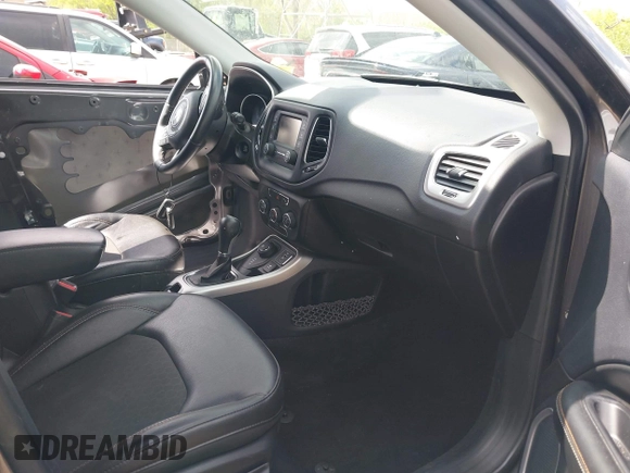 2018 Jeep Compass Latitude с VIN 3C4NJDBBXJT342522, выставлен на аукционе IAAI как лот 42081491 с пробегом 107 862 миль миль и . История ставок и продаж доступна на DreamBid. Изображение 5.