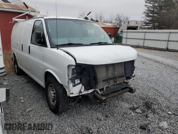 2019 Chevrolet Express Cargo Van with VIN 1GCWGAFG0K1372760, listed as a Copart auction lot 85068484 with 116,637 mi miles and Salvage Title. Bid and sale history available at carsss.com. Image 4.