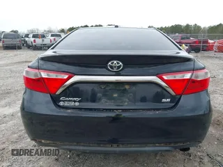 2015 Toyota Camry XLE with VIN 4T1BF1FKXFU495374, listed as a IAAI auction lot 41860680 with 181,507 mi miles. Bid and sale history available at carsss.com. Image 17.