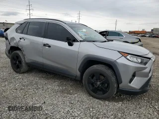 2020 Toyota RAV4 XLE with VIN 2T3P1RFV6LC083003, listed as a Copart auction lot 51905775 with 100,298 mi miles and Salvage Title. Bid and sale history available at DreamBid. Image 4.