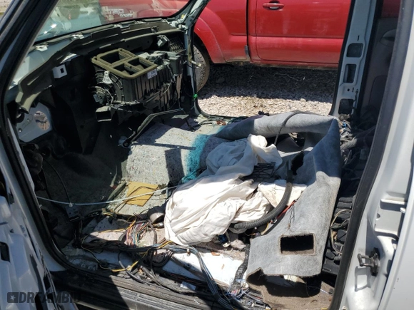 2004 GMC Yukon Denali with VIN 1GKEK63U64J170918, listed as a Copart auction lot 76378334 with 0 mi miles and Salvage Title. Bid and sale history available at carsss.com. Image 7.
