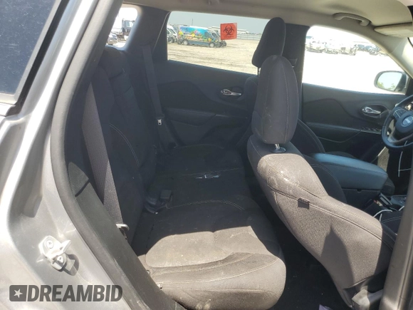 2016 Jeep Cherokee Latitude with VIN 1C4PJMCS9GW199329, listed as a Copart auction lot 61696245 with 62,280 mi miles and Salvage title. Bid and sale history available at DreamBid. Image 11.