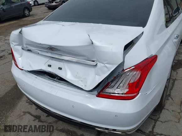 2019 Genesis G90 Premium with VIN KMTF34JA4KU061686, listed as a IAAI auction lot 42157076 with 27,359 mi miles and . Bid and sale history available at DreamBid. Image 17.
