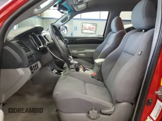 2011 Toyota Tacoma with VIN 3TMLU4EN7BM068907, listed as a Copart auction lot 61417485 with 117,747 mi miles and Clean title. Bid and sale history available at DreamBid. Image 7.