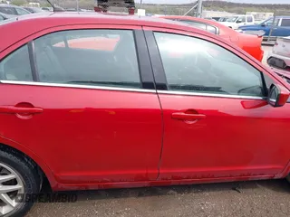 2010 Ford Fusion SEL with VIN 3FAHP0JA0AR118420, listed as a IAAI auction lot 41923325 with 184,891 mi miles. Bid and sale history available at carsss.com. Image 13.