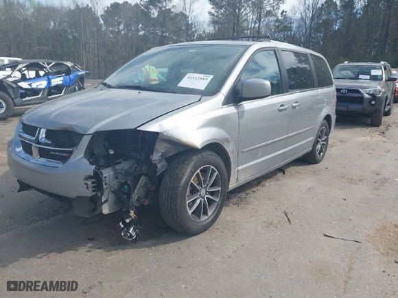 2017 Dodge Grand Caravan SXT with VIN 2C4RDGCGXHR545752, listed as a IAAI auction lot 41812885 with 180,805 mi miles. Bid and sale history available at carsss.com. Image 2.