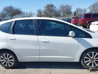 2013 Honda Fit Sport with VIN JHMGE8H54DC059358, listed as a IAAI auction lot 41776717 with 90,595 mi miles. Bid and sale history available at carsss.com. Image 14.