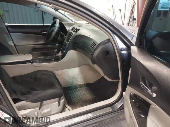 2006 Lexus GS 300 with VIN JTHCH96S660004998, listed as a IAAI auction lot 41761898 with 195,522 mi miles. Bid and sale history available at carsss.com. Image 5.