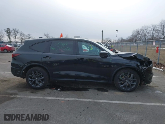 2024 Acura MDX w/A-Spec Package with VIN 5J8YE1H04RL014754, listed as a IAAI auction lot 41335377 with 15,815 mi miles. Bid and sale history available at carsss.com. Image 13.