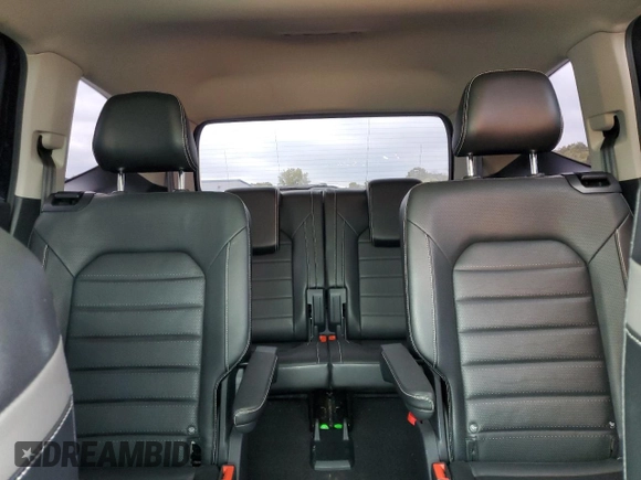 2022 Volkswagen Atlas SEL Premium R-Line with VIN 1V2FR2CAXNC532621, listed as a Copart auction lot 55081255 with 96,104 mi miles and Salvage title. Bid and sale history available at DreamBid. Image 10.