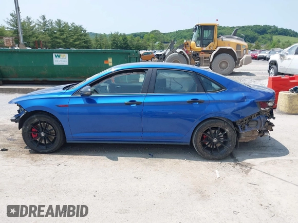 2024 Volkswagen Jetta 40th Anniversary Edition с VIN 3VW8T7BU2RM018753, выставлен на аукционе IAAI как лот 42414449 с пробегом 31 999 миль миль и . История ставок и продаж доступна на DreamBid. Изображение 15.