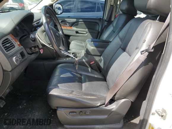 2013 Chevrolet Tahoe LT with VIN 1GNSCBE07DR248842, listed as a Copart auction lot 55423245 with 170,231 mi miles and Salvage title. Bid and sale history available at DreamBid. Image 7.